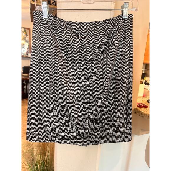Michael Kors A-line Herringbone Print Skirt small 2-4 - Picture 3 of 7